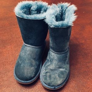 Kids Teal UGG Bailey Bows size 11 GUC